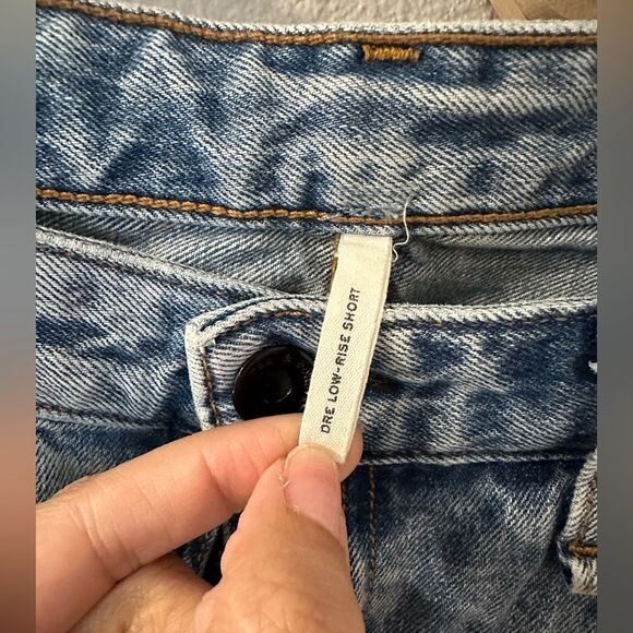 Rag and Bone Olson Dre Low-Rise Denim Shorts Light Wash Blue Size 27 - Picture 5 of 9